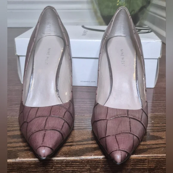 Nine West Women's Brown Croc-Embossed Heels - Picture 11 of 13